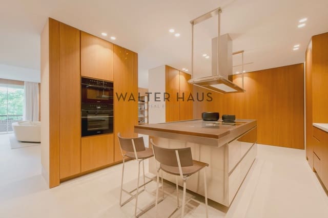 3 bedroom Flat for sale in Castellana, Madrid city - € 5,690,000 (Ref: 9163223)