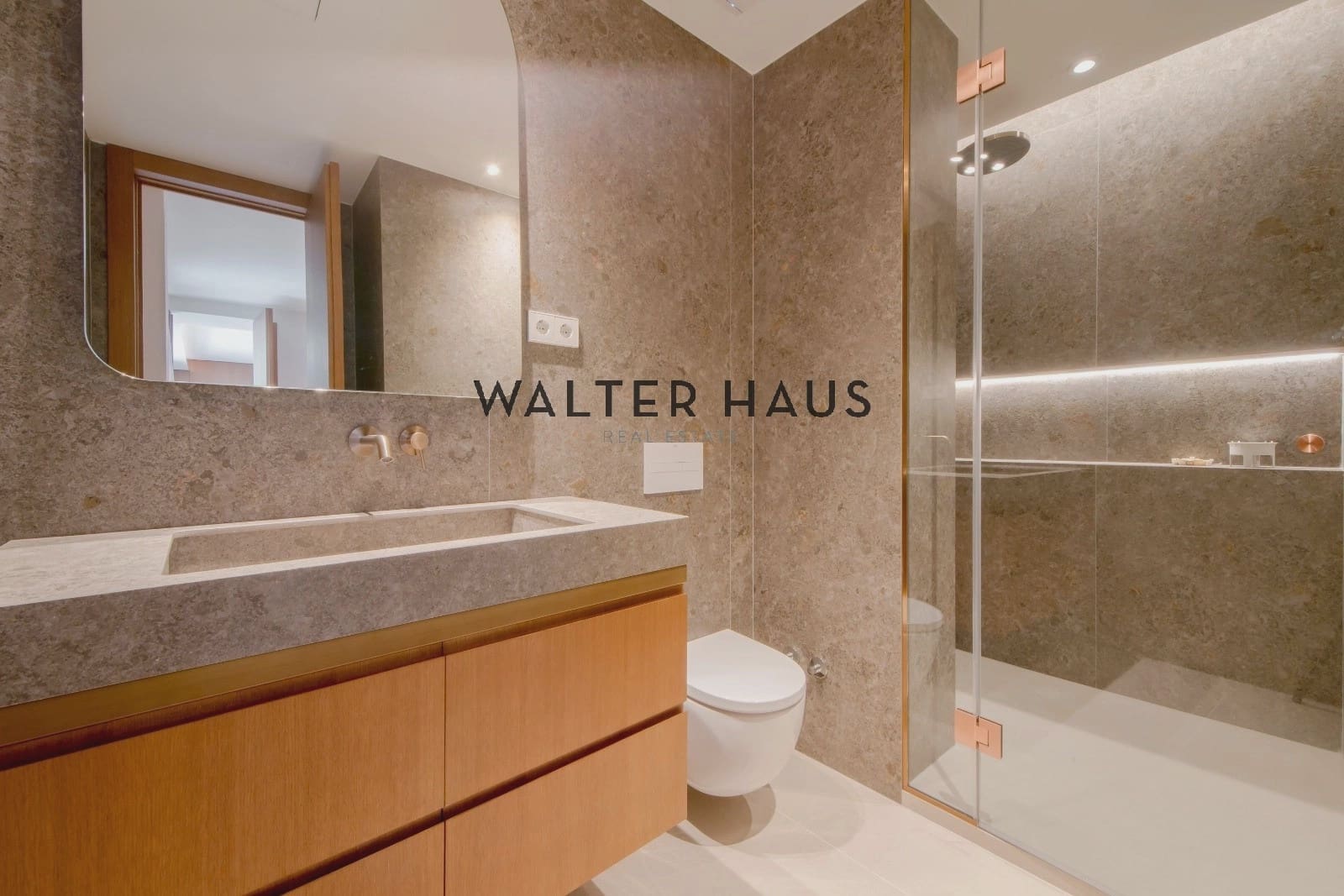 Piso de 3 habitaciones en Madrid ciudad en venta - 5.275.000 € (Ref: 9163223)