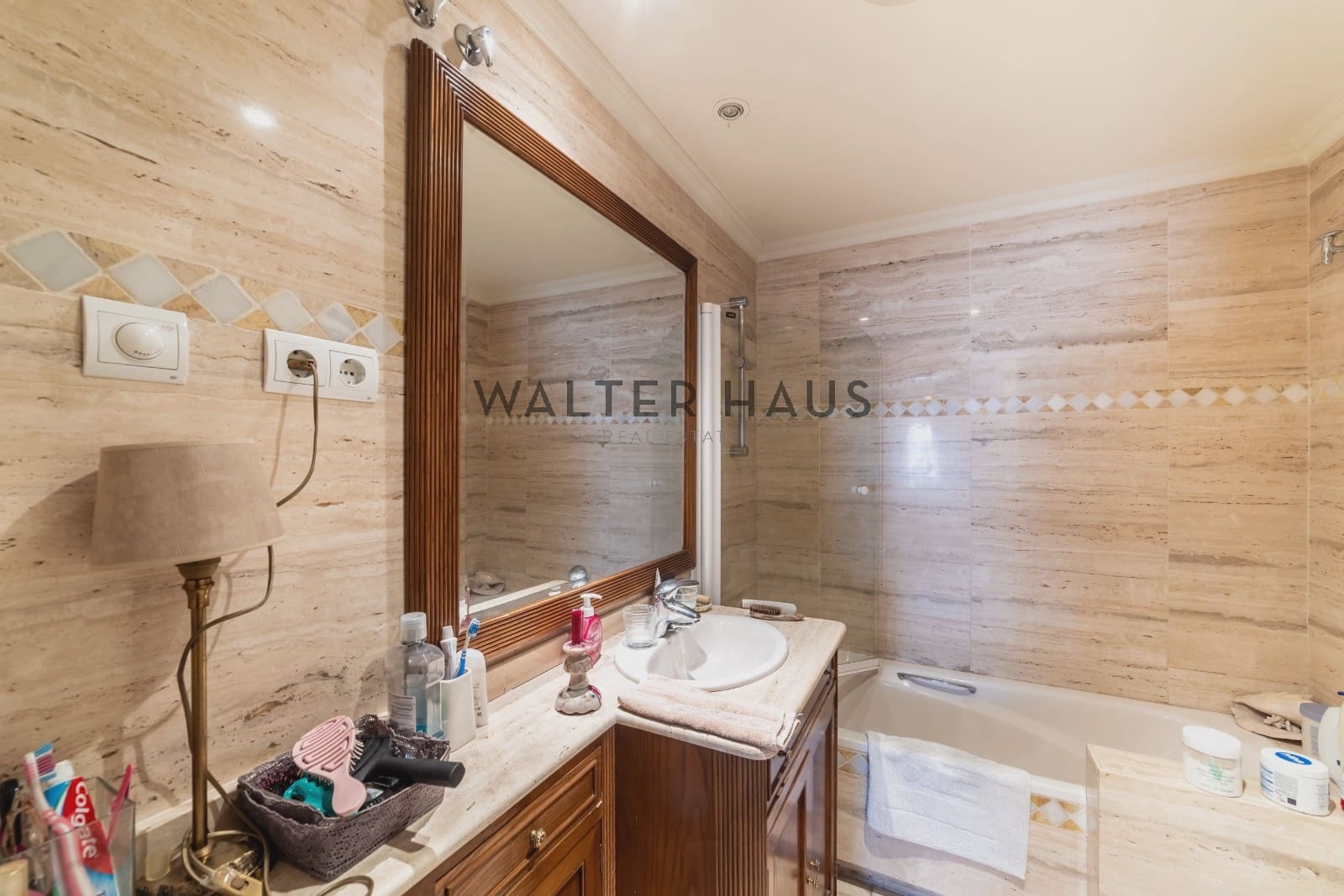 Commercial for sale in Madrid city with pool - € 6,200,000 (Ref: 9164846)