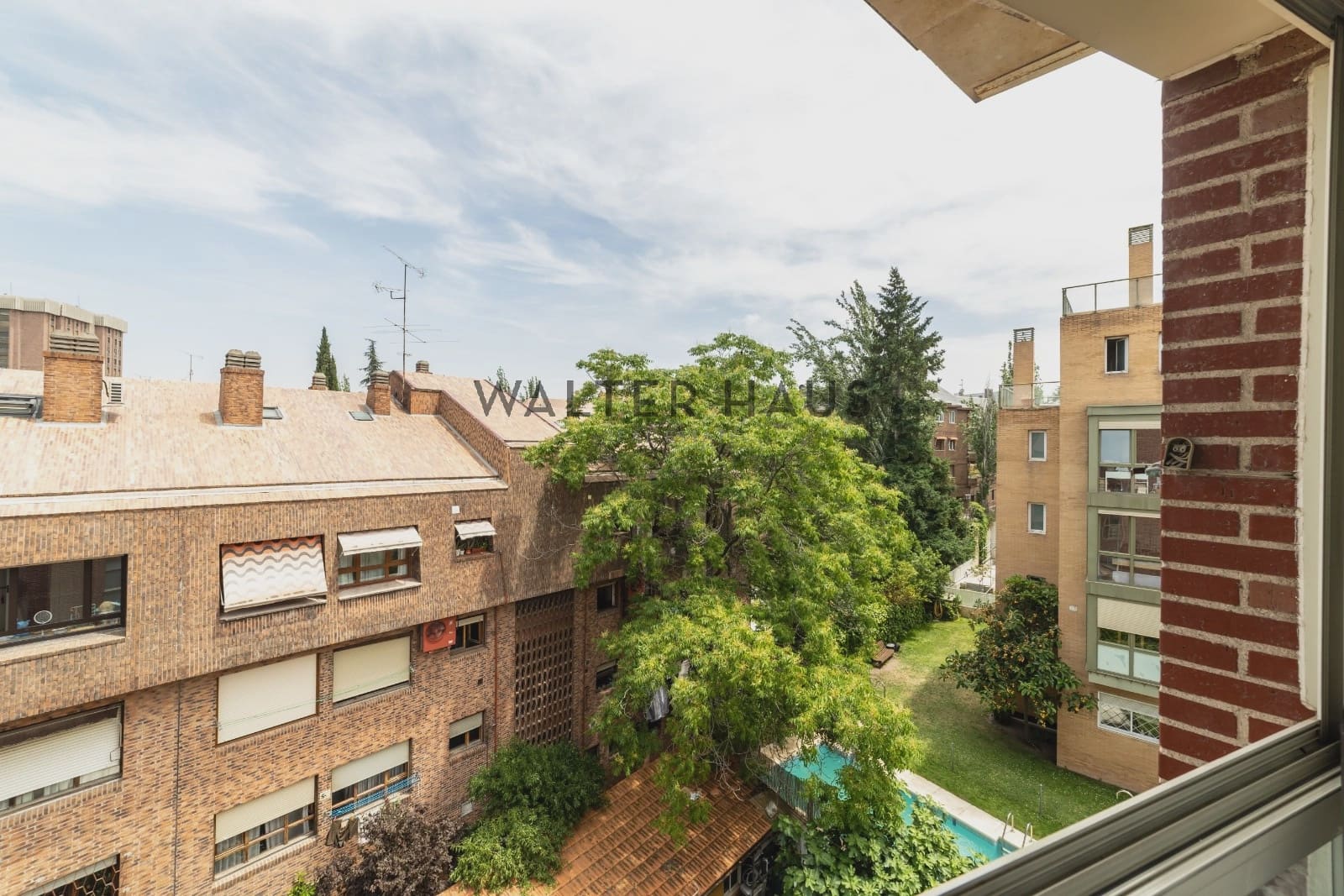 Commercial for sale in Madrid city with pool - € 6,200,000 (Ref: 9164846)