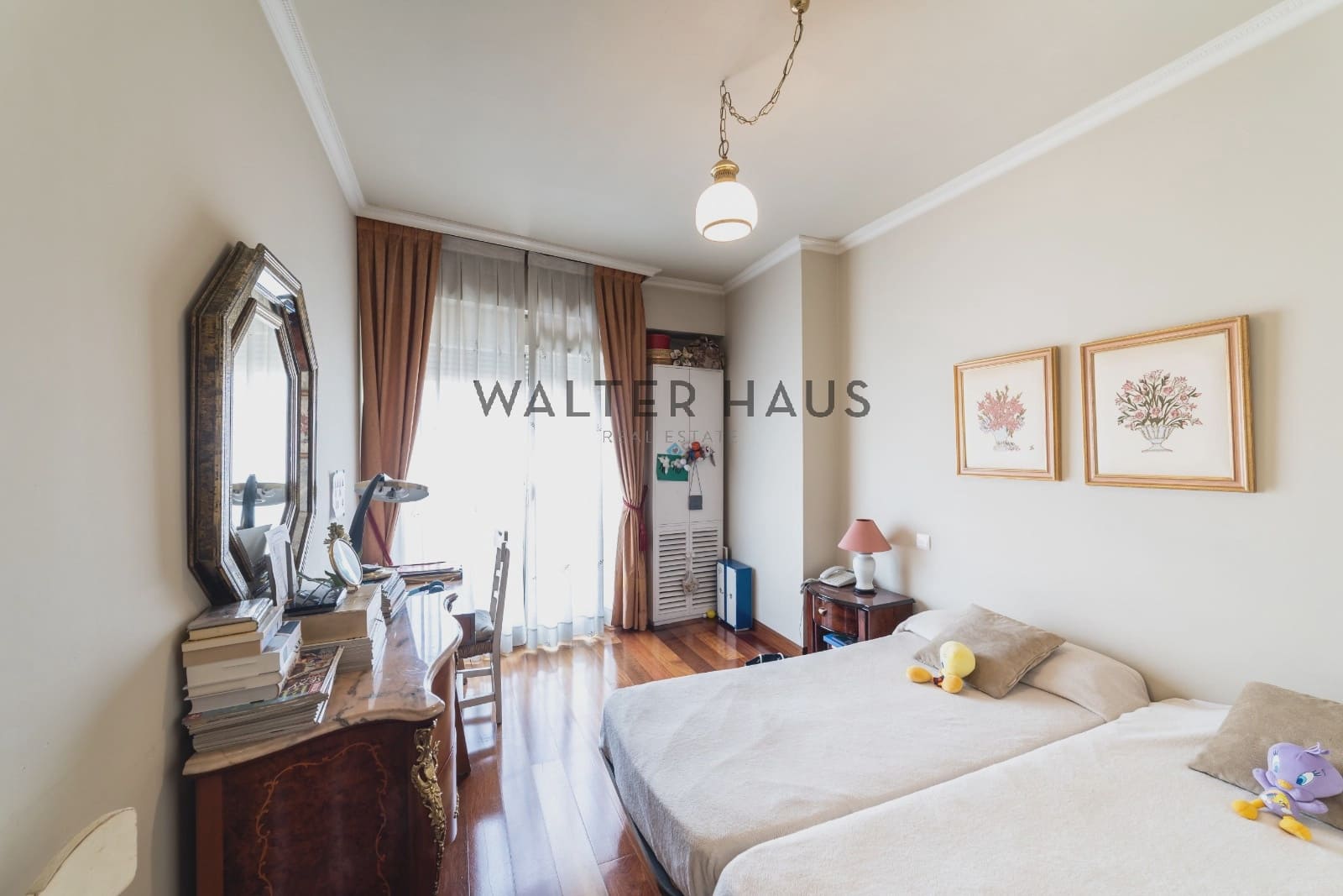 Commercial for sale in Madrid city with pool - € 6,200,000 (Ref: 9164846)