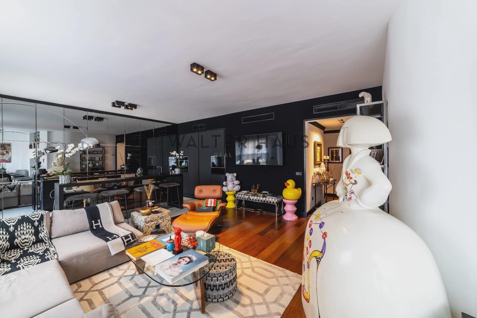 Commercial for sale in Madrid city with pool - € 6,200,000 (Ref: 9164846)