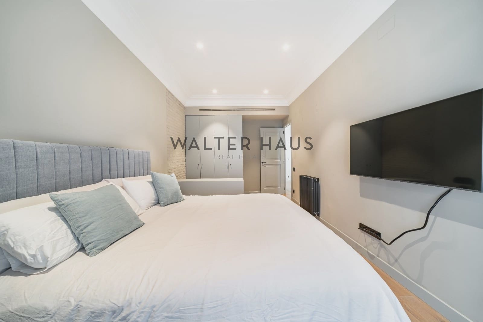 3 soveværelse Lejlighed til salg i Barcelona by med swimmingpool - € 1.750.000 (Ref: 9168344)