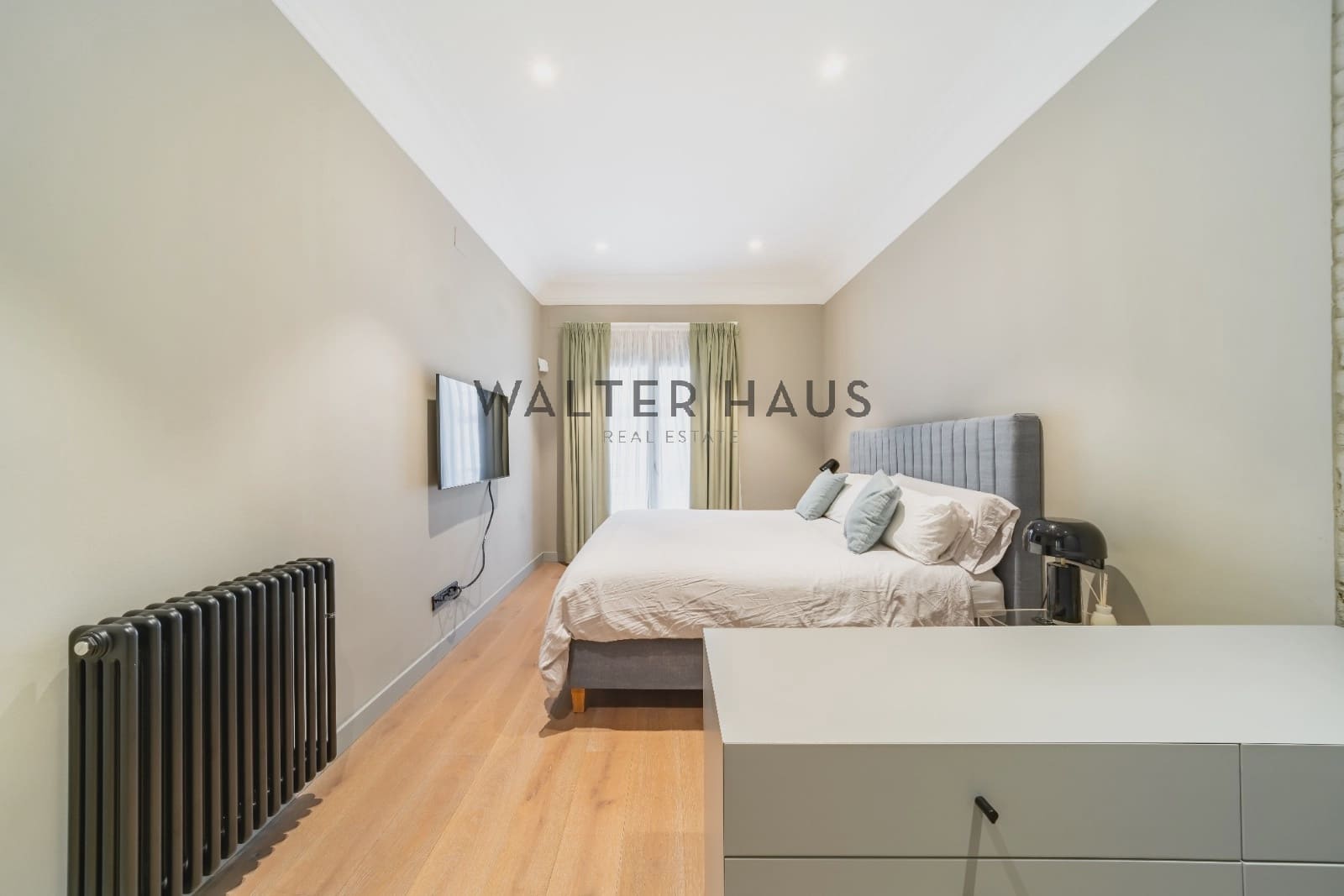 3 soveværelse Lejlighed til salg i Barcelona by med swimmingpool - € 1.750.000 (Ref: 9168344)