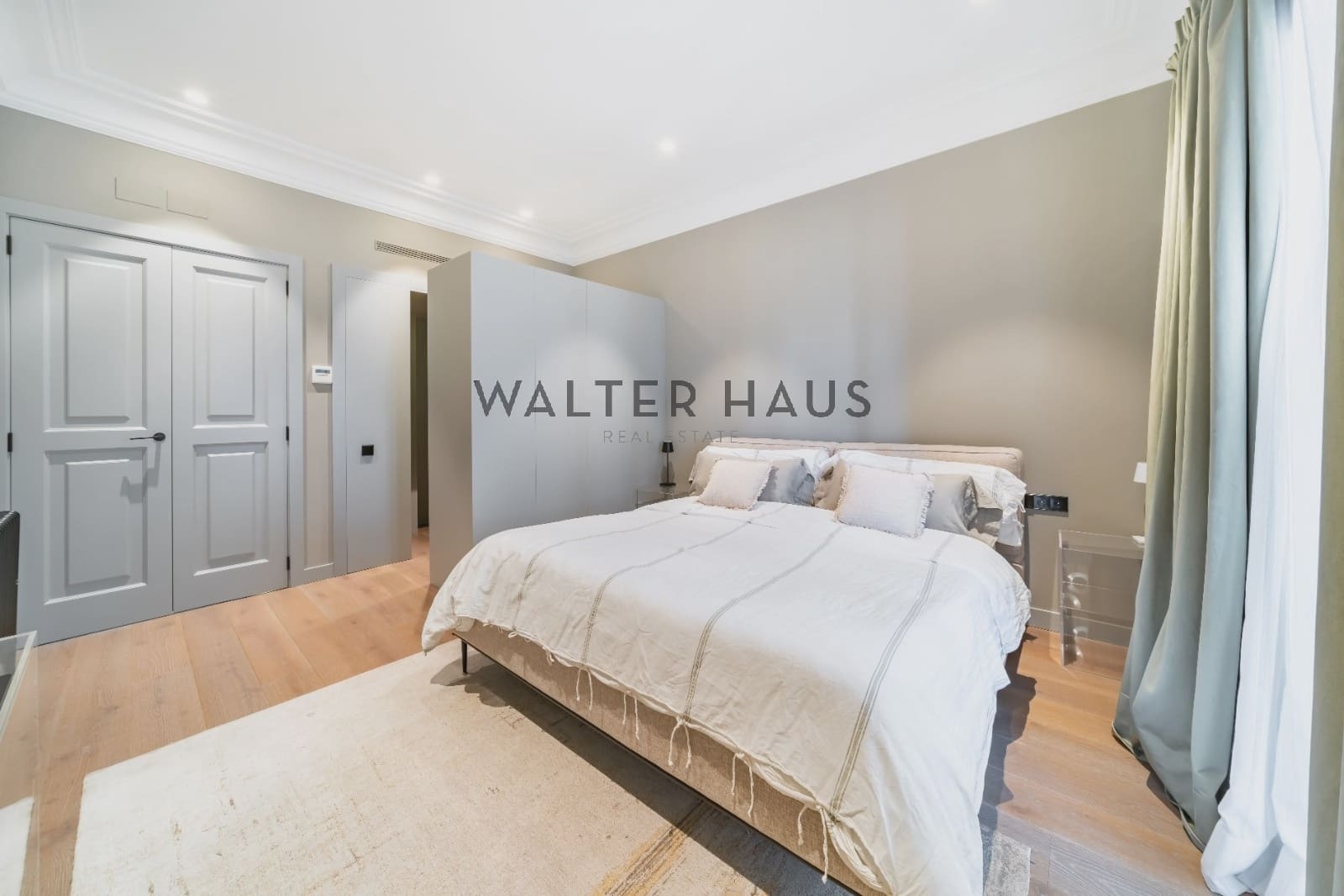 3 soveværelse Lejlighed til salg i Barcelona by med swimmingpool - € 1.750.000 (Ref: 9168344)