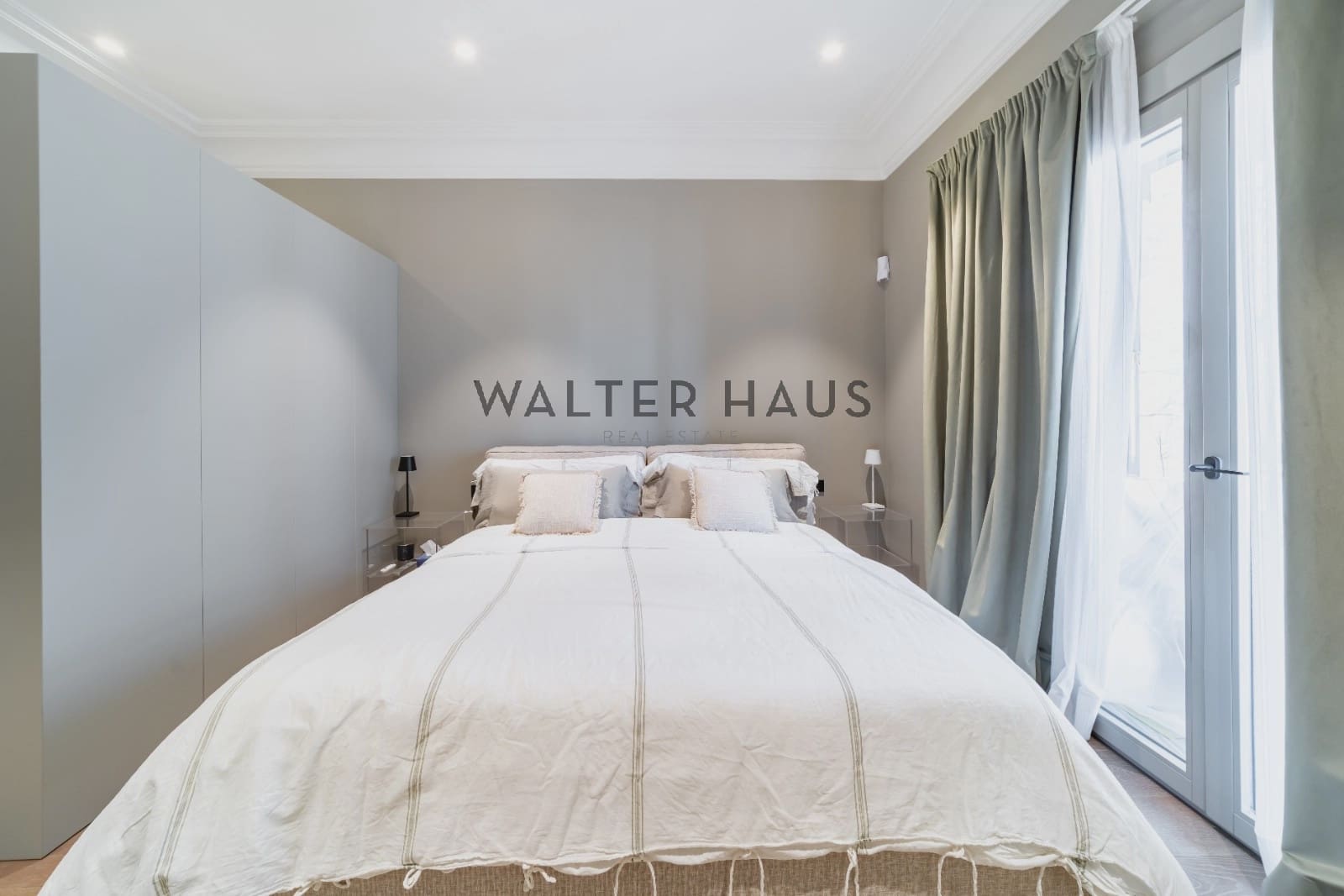 3 soveværelse Lejlighed til salg i Barcelona by med swimmingpool - € 1.750.000 (Ref: 9168344)