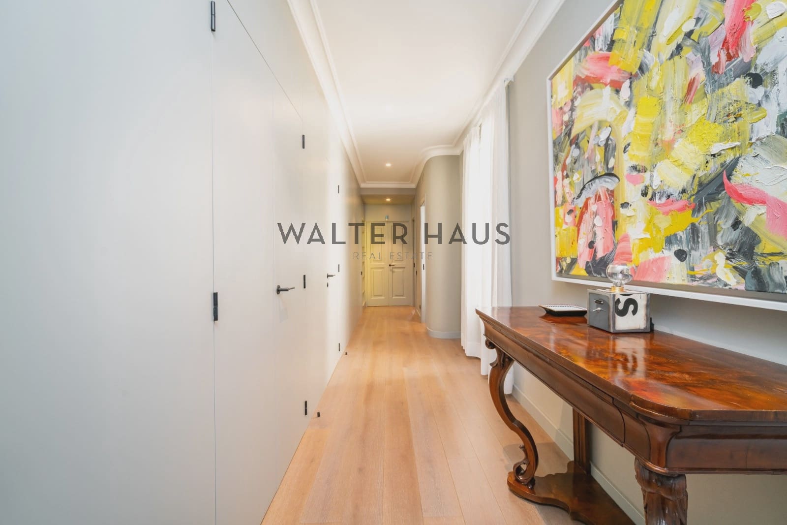 3 soveværelse Lejlighed til salg i Barcelona by med swimmingpool - € 1.750.000 (Ref: 9168344)