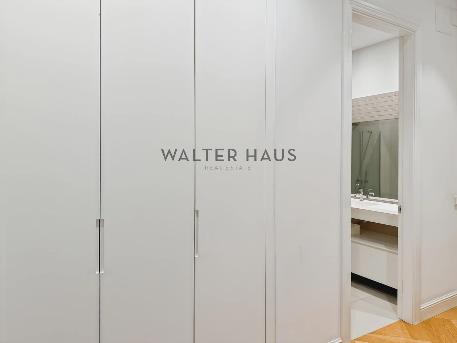 3 soveværelse Lejlighed til leje i Barcelona by - € 9.000 (Ref: 9193226)