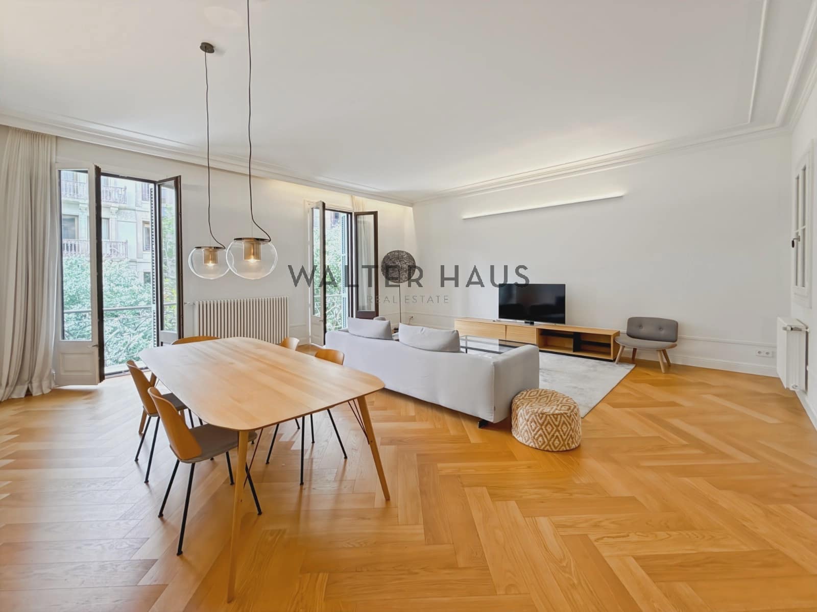 3 soveværelse Lejlighed til leje i Barcelona by - € 9.000 (Ref: 9193226)