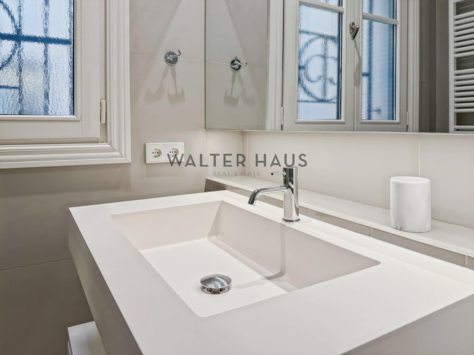 3 soveværelse Lejlighed til leje i Barcelona by - € 9.000 (Ref: 9193226)