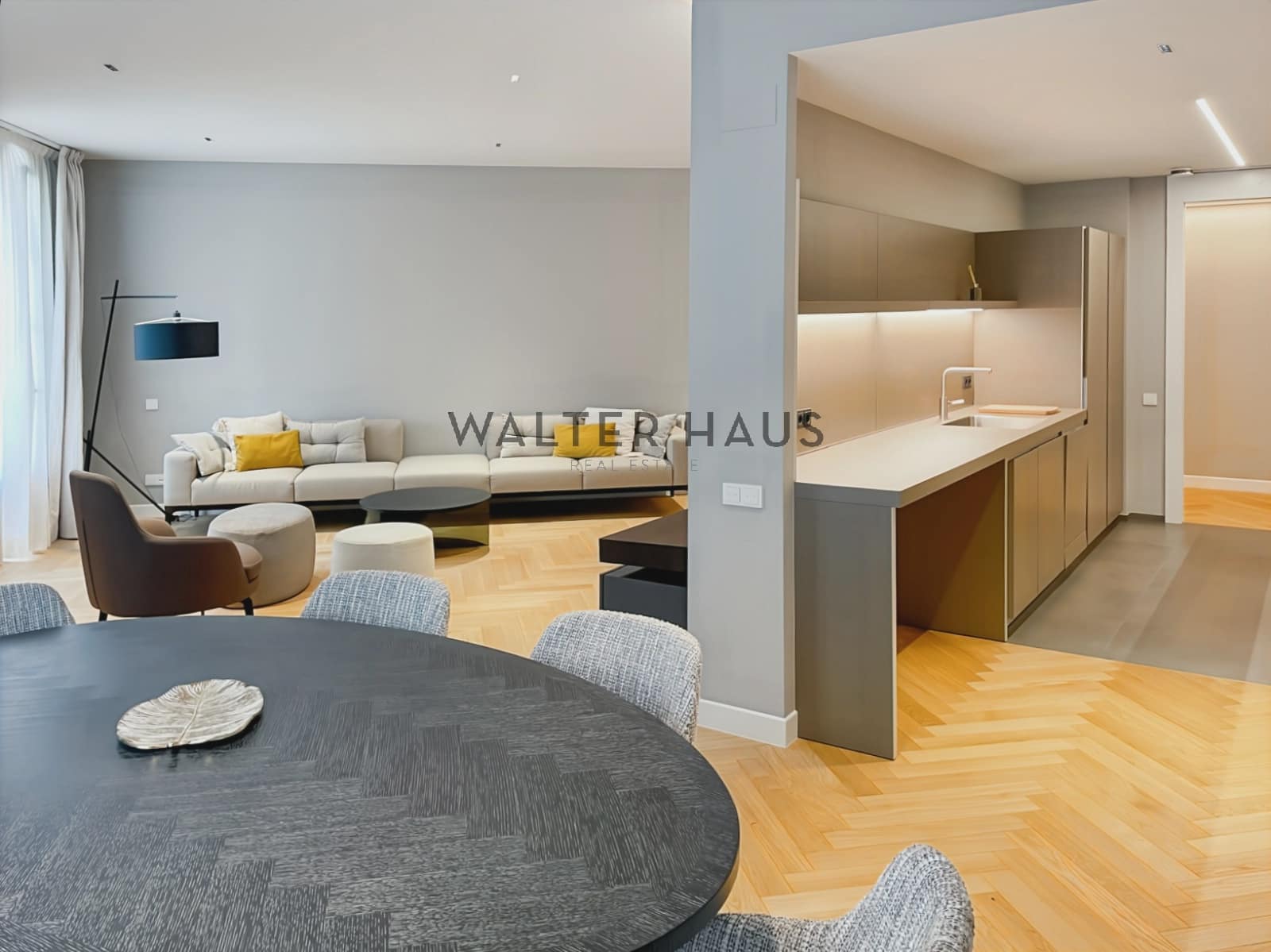 4 sovrum Lägenhet att hyra i Barcelona stad - 6 800 € (Ref: 9197240)