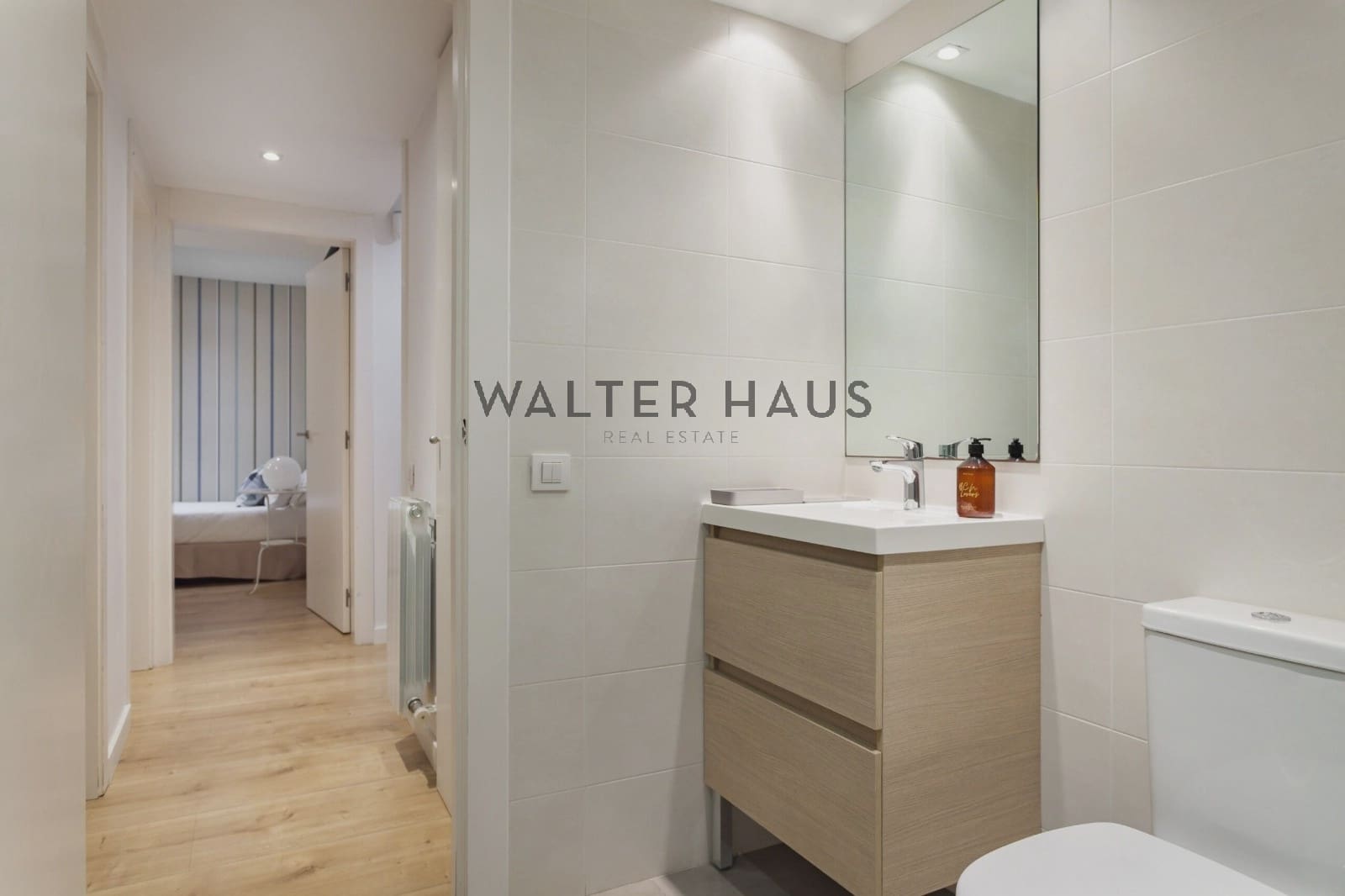 2 soveværelse Lejlighed til salg i Barcelona by med swimmingpool - € 590.000 (Ref: 9199673)