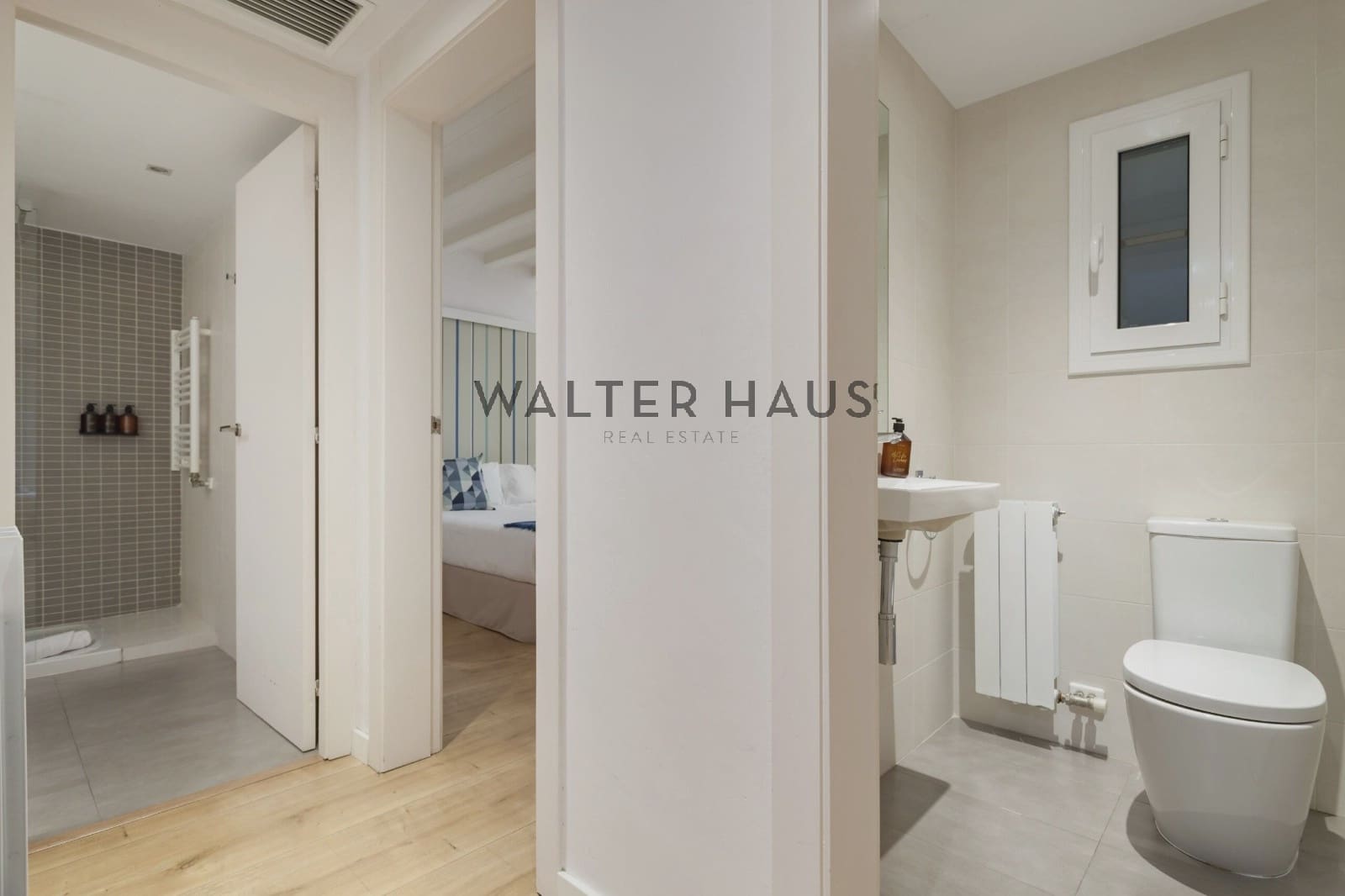 2 soveværelse Lejlighed til salg i Barcelona by med swimmingpool - € 590.000 (Ref: 9199673)