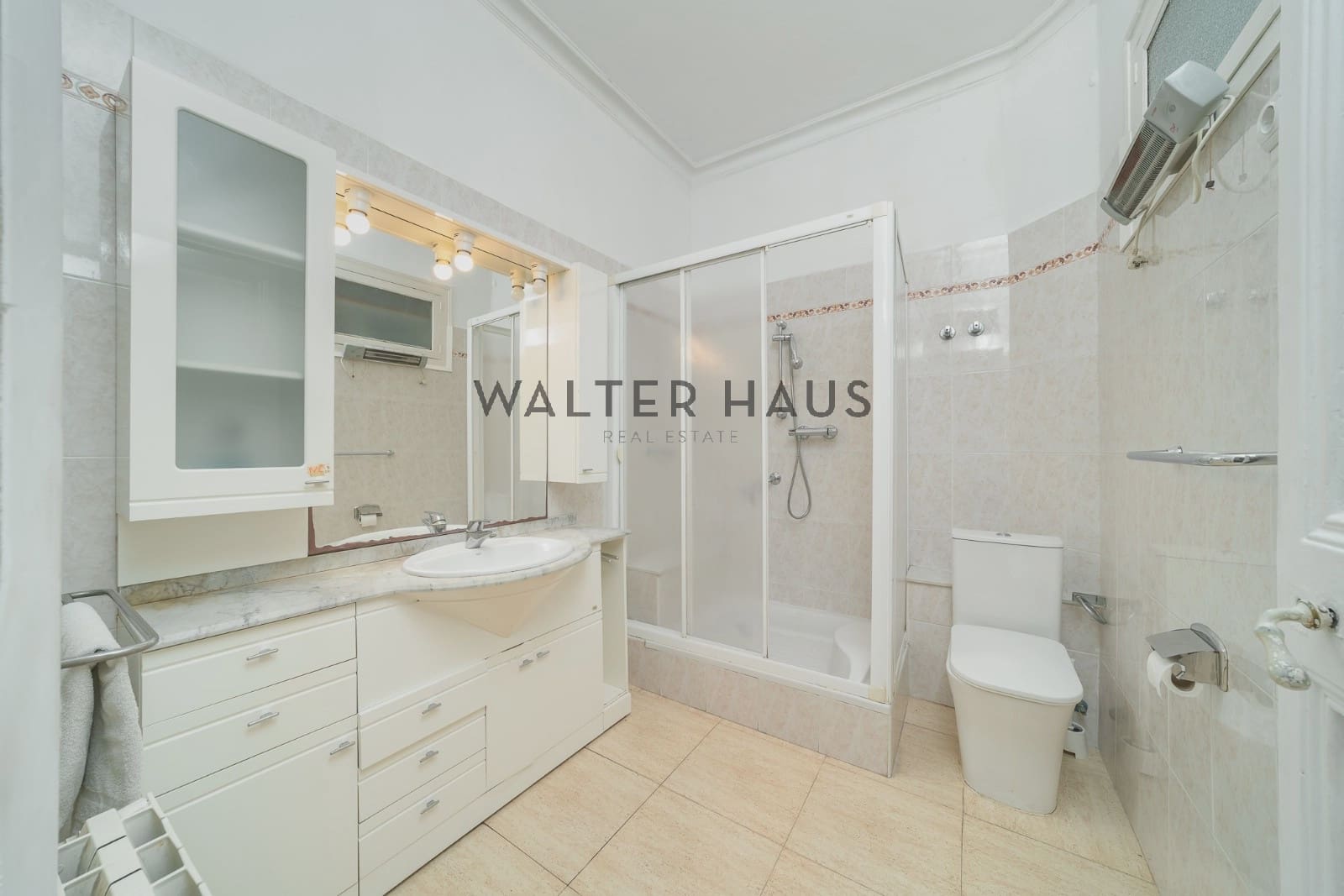 6 sovrum Lägenhet till salu i Barcelona stad - 830 000 € (Ref: 9200117)