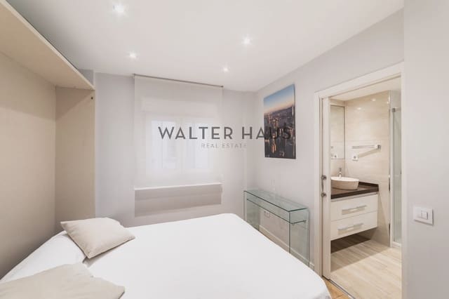 2 bedroom Flat for sale in Fuente del Berro, Madrid city - € 595,000 (Ref: 9202049)