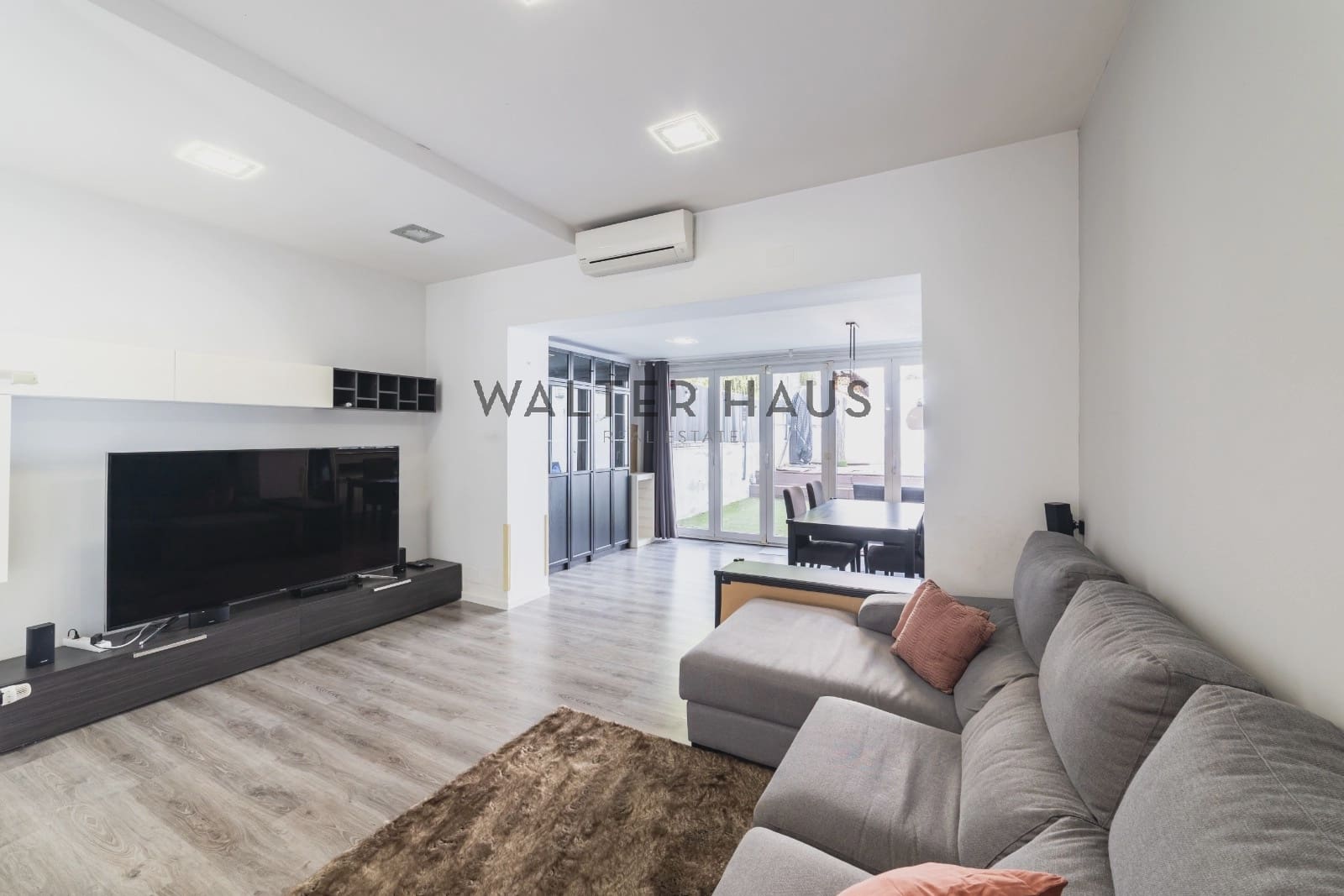 3 slaapkamer Villa te koop in Madrid stad met zwembad - € 1.290.000 (Ref: 9203339)