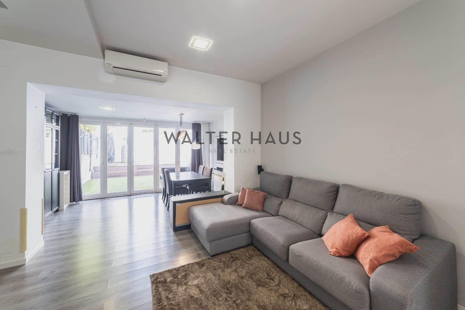 3 slaapkamer Villa te koop in Madrid stad met zwembad - € 1.290.000 (Ref: 9203339)