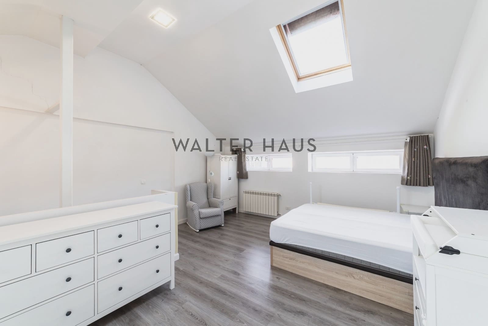 3 slaapkamer Villa te koop in Madrid stad met zwembad - € 1.290.000 (Ref: 9203339)