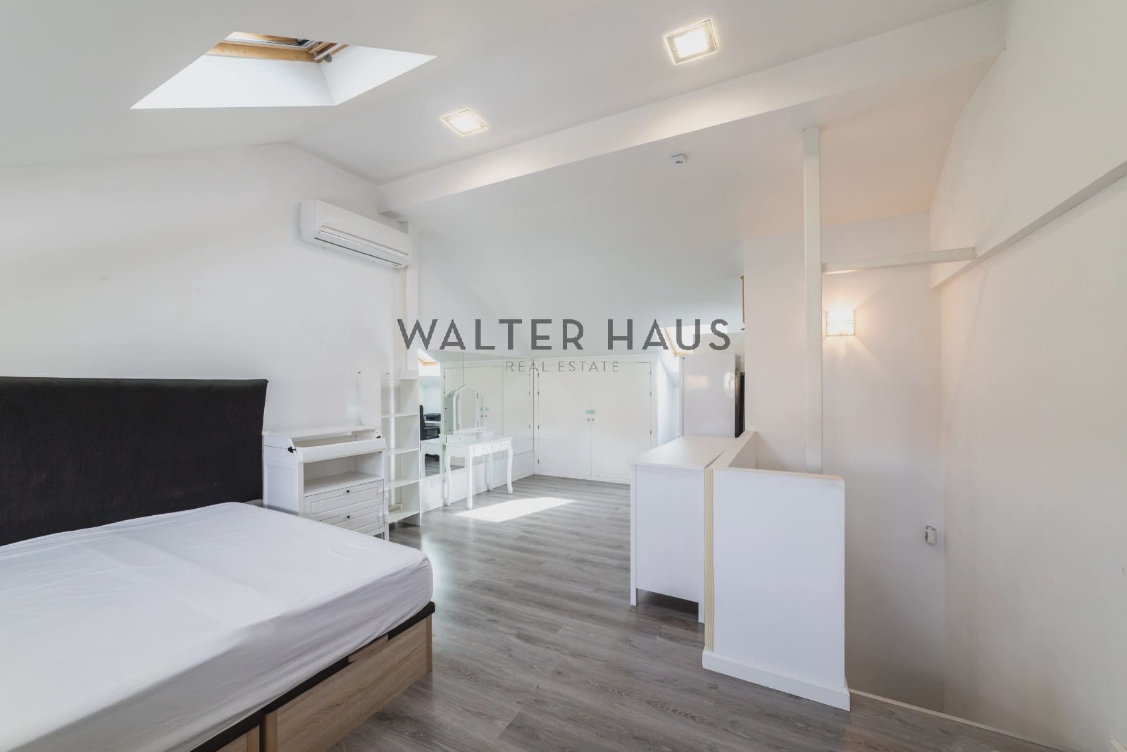 3 slaapkamer Villa te koop in Madrid stad met zwembad - € 1.290.000 (Ref: 9203339)