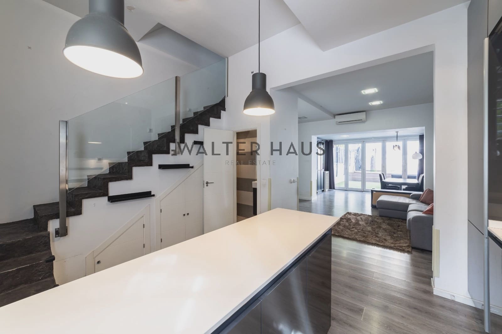 3 slaapkamer Villa te koop in Madrid stad met zwembad - € 1.290.000 (Ref: 9203339)