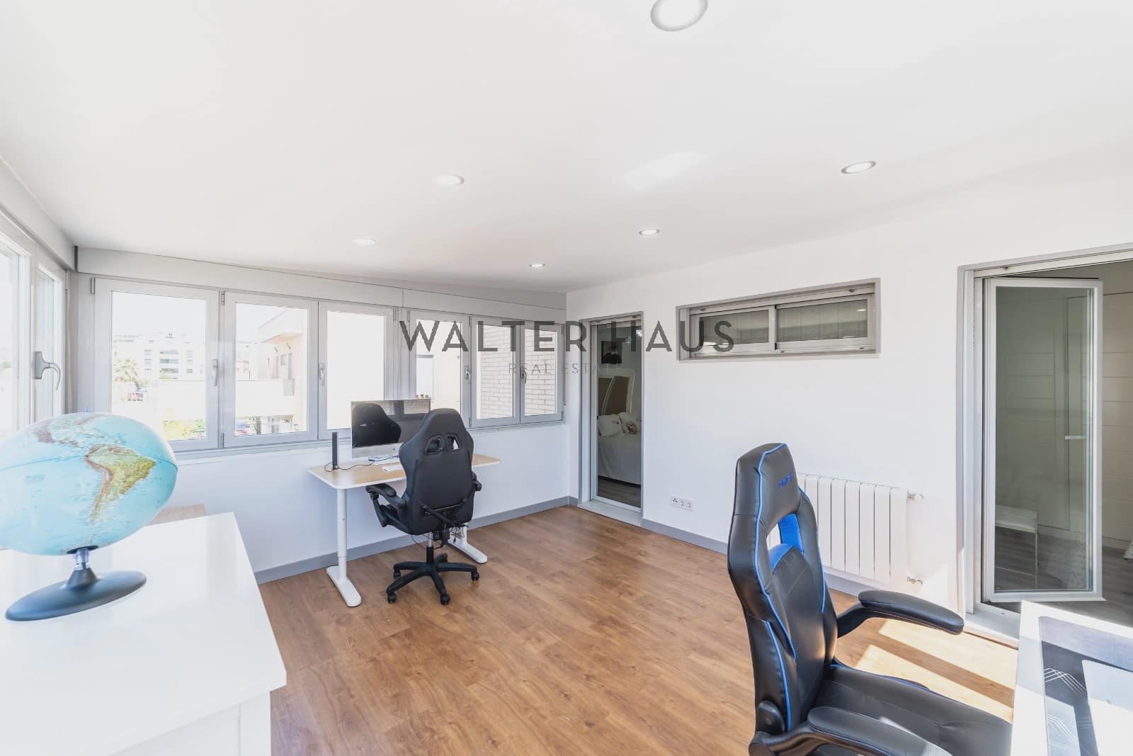 4 slaapkamer Villa te koop in Torrejon de Ardoz met zwembad - € 815.000 (Ref: 9207981)