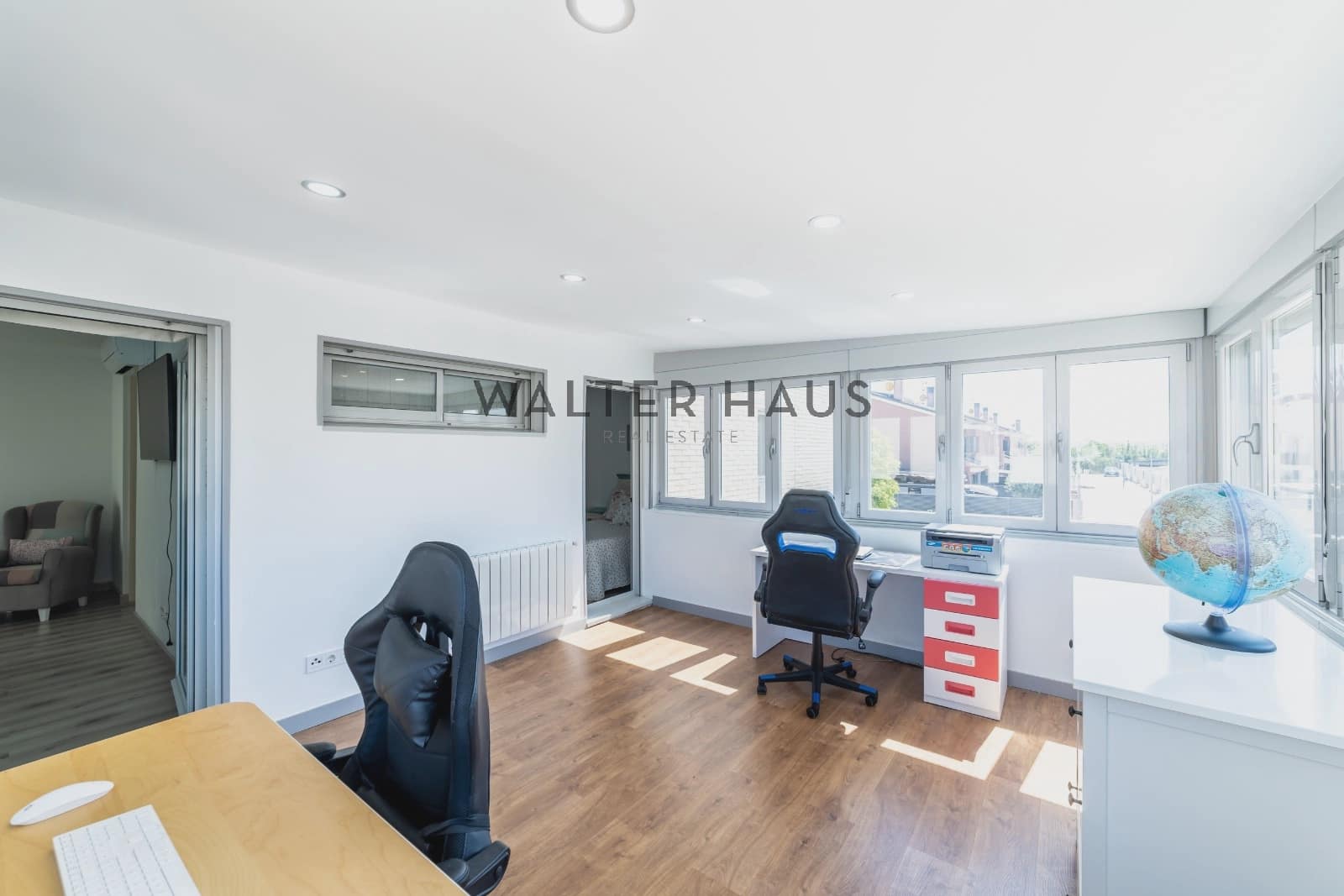 4 slaapkamer Villa te koop in Torrejon de Ardoz met zwembad - € 815.000 (Ref: 9207981)