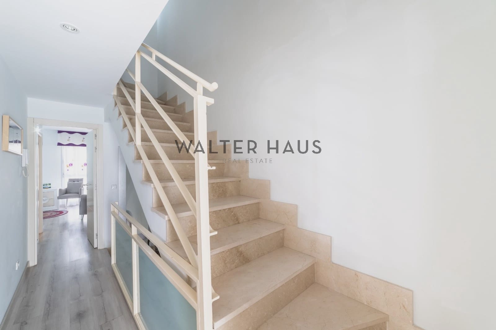 4 slaapkamer Villa te koop in Torrejon de Ardoz met zwembad - € 815.000 (Ref: 9207981)