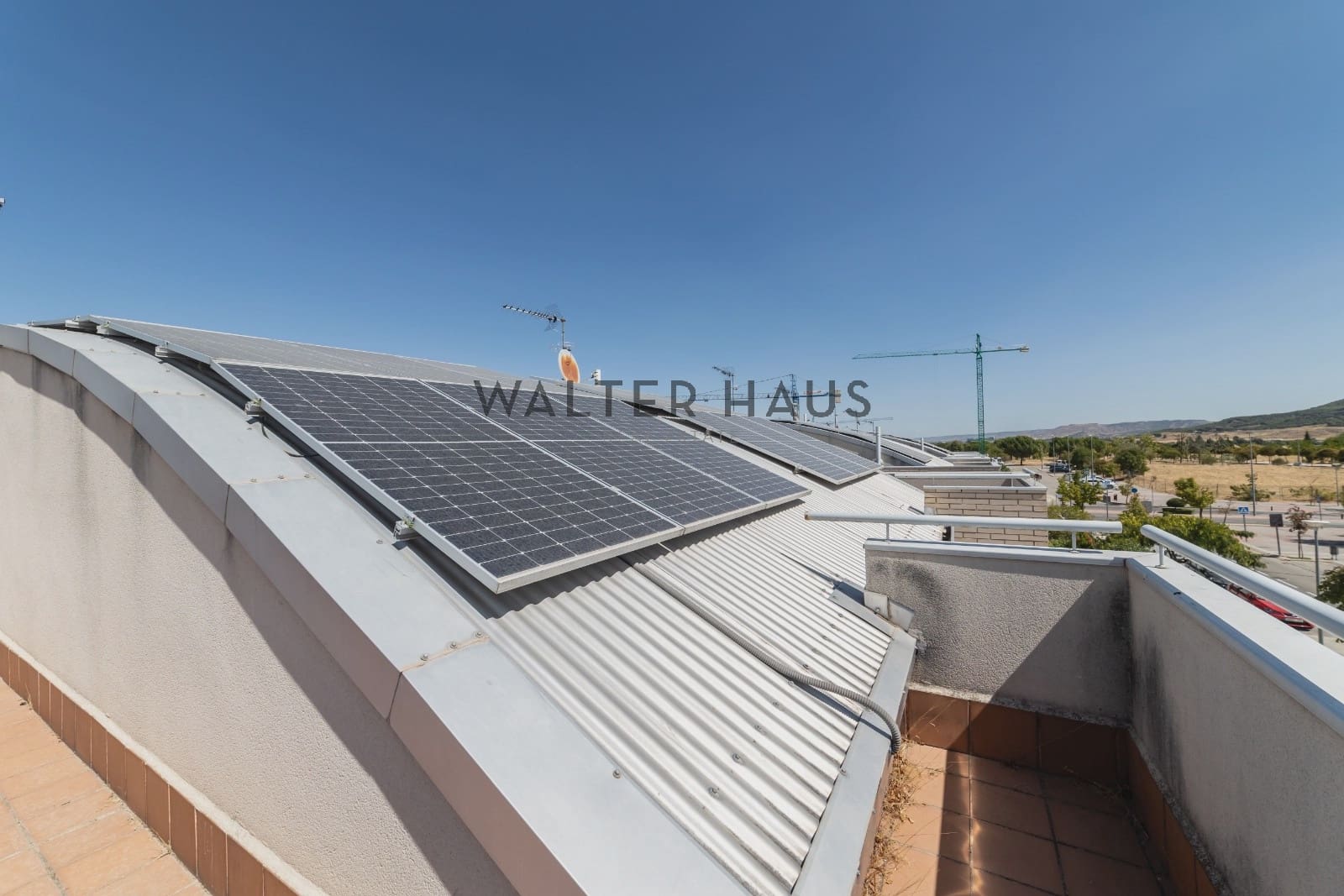 4 slaapkamer Villa te koop in Torrejon de Ardoz met zwembad - € 815.000 (Ref: 9207981)