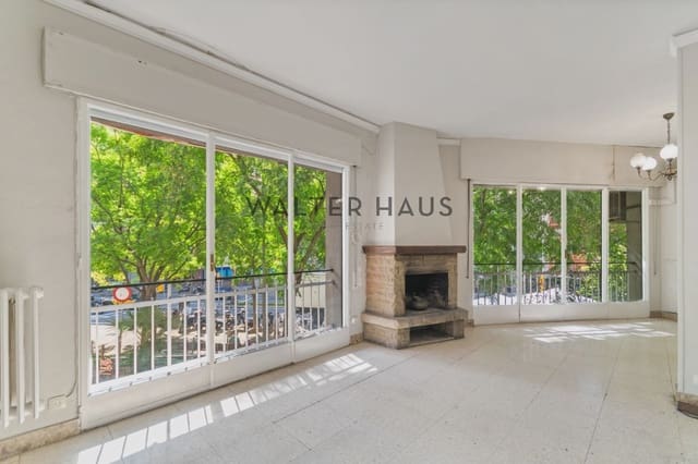 4 bedroom Flat for sale in El Putxet i El Farró, Barcelona city - € 620,000 (Ref: 9211575)