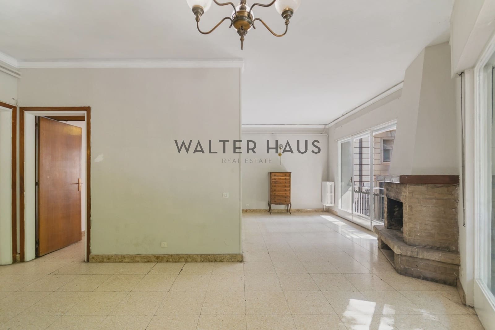 4 soveværelse Lejlighed til salg i Barcelona by - € 620.000 (Ref: 9211575)