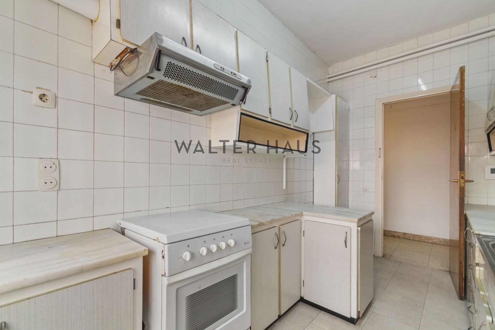 4 soveværelse Lejlighed til salg i Barcelona by - € 620.000 (Ref: 9211575)