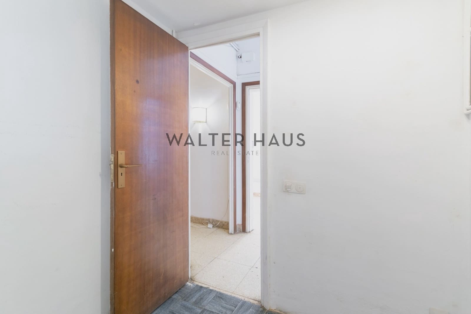 4 soveværelse Lejlighed til salg i Barcelona by - € 620.000 (Ref: 9211575)