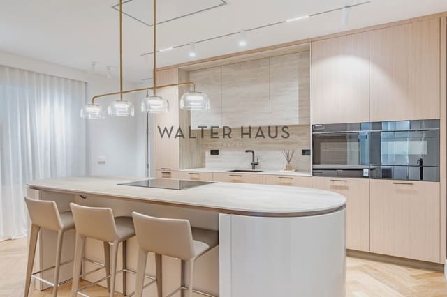 4 bedroom Flat for sale in Castellana, Madrid city - € 3,600,000 (Ref: 9223645)