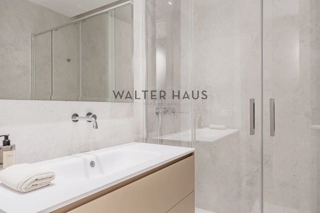 4 bedroom Flat for sale in Castellana, Madrid city - € 3,600,000 (Ref: 9223645)