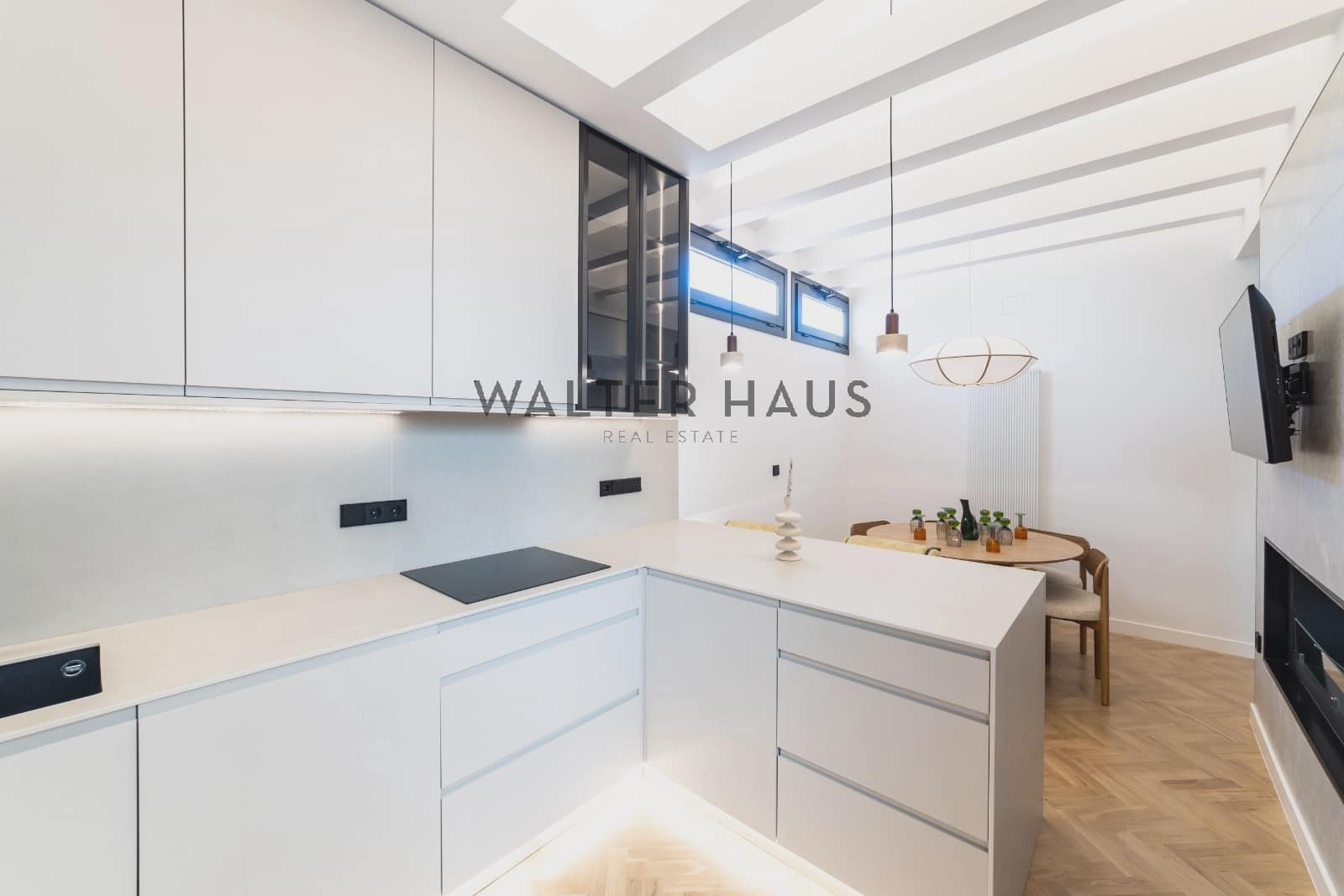 2 soveværelse Lejlighed til salg i Madrid by med swimmingpool - € 949.000 (Ref: 9226035)