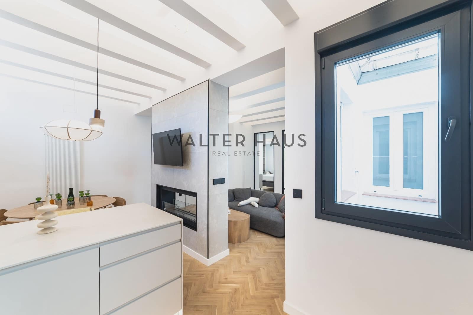 2 soveværelse Lejlighed til salg i Madrid by med swimmingpool - € 949.000 (Ref: 9226035)