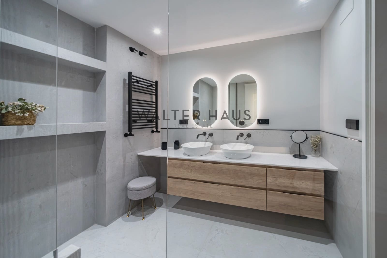 2 soveværelse Lejlighed til salg i Madrid by - € 1.375.000 (Ref: 9228026)