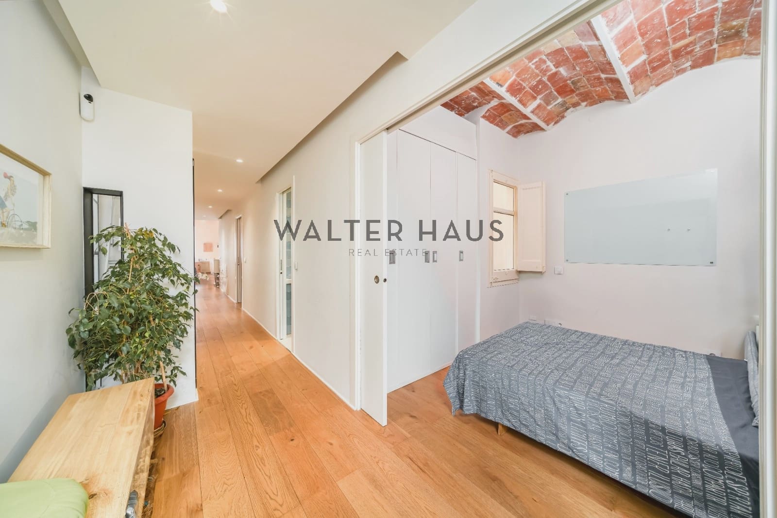 3 slaapkamer Flat te koop in Barcelona stad - € 595.000 (Ref: 9231315)