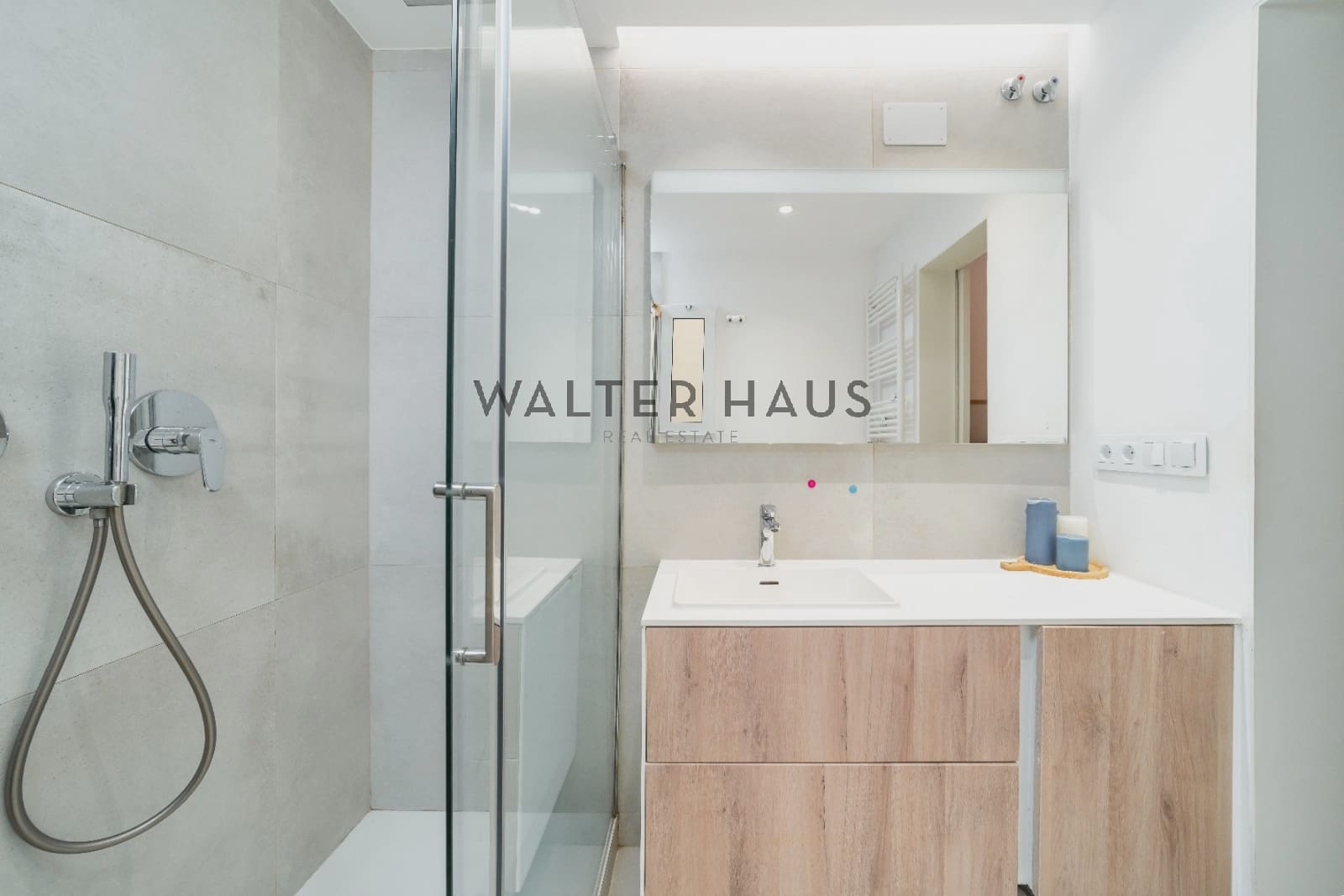 3 slaapkamer Flat te koop in Barcelona stad - € 595.000 (Ref: 9231315)