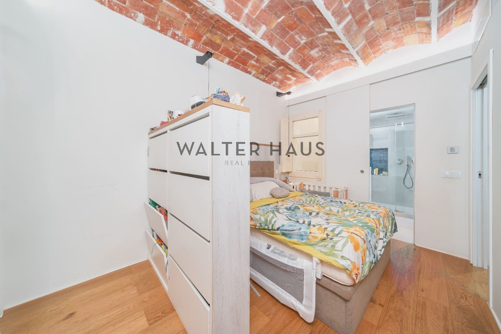 3 slaapkamer Flat te koop in Barcelona stad - € 595.000 (Ref: 9231315)