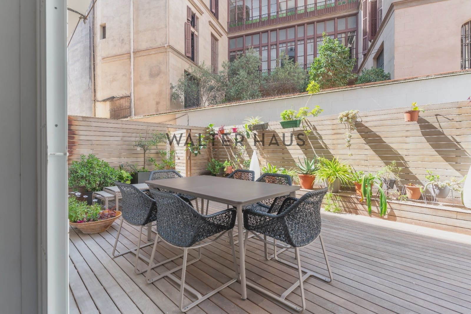 5 soveværelse Lejlighed til salg i Barcelona by - € 1.700.000 (Ref: 9234971)