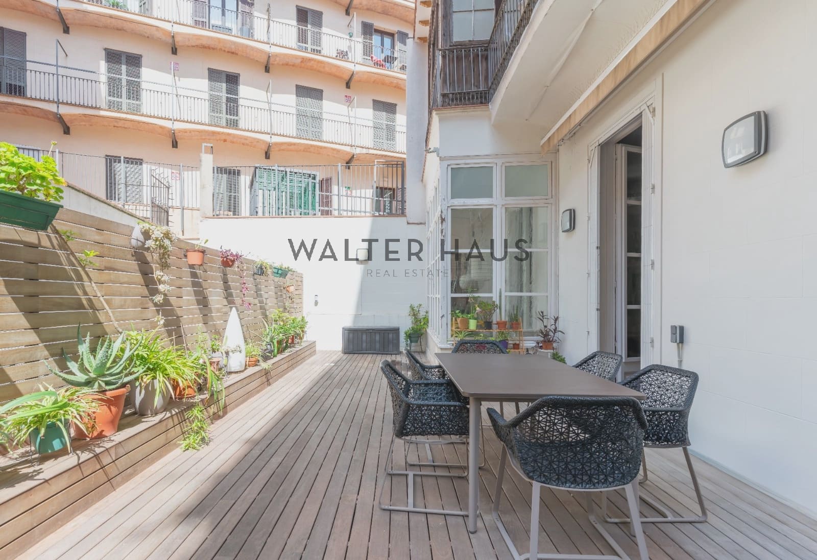 5 soveværelse Lejlighed til salg i Barcelona by - € 1.700.000 (Ref: 9234971)