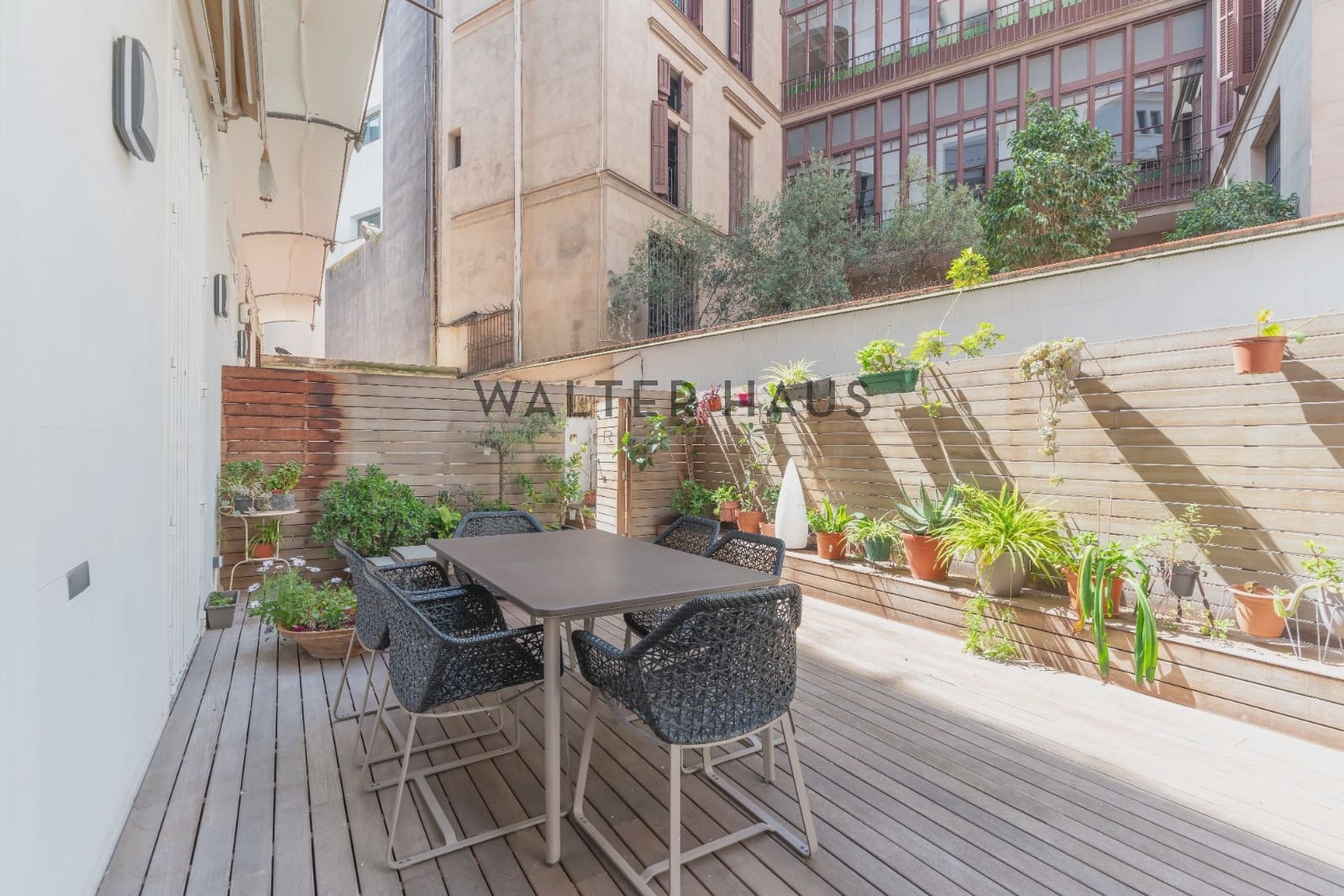 5 soveværelse Lejlighed til salg i Barcelona by - € 1.700.000 (Ref: 9234971)