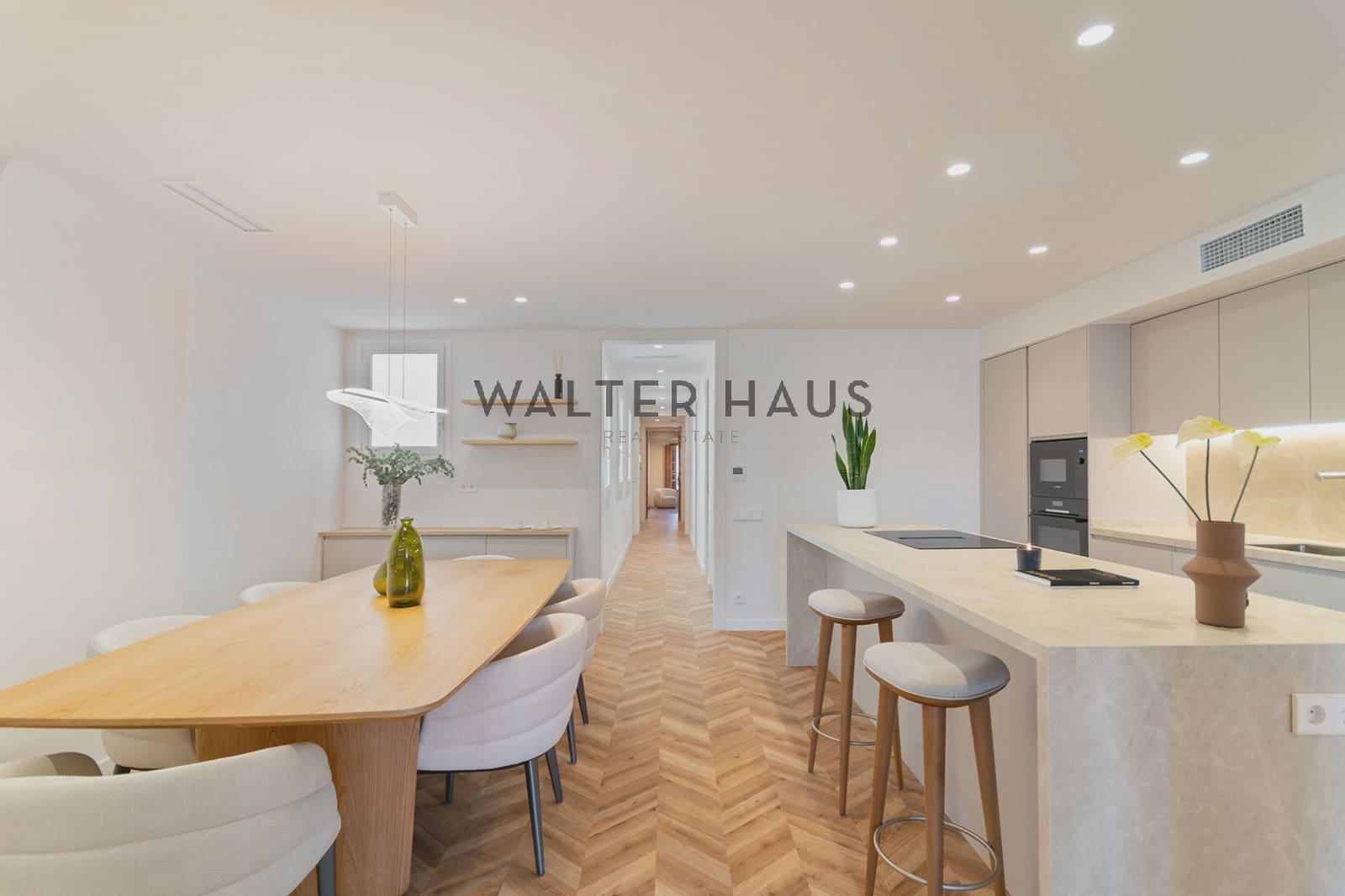 3 slaapkamer Flat te koop in Barcelona stad - € 1.297.000 (Ref: 9239334)