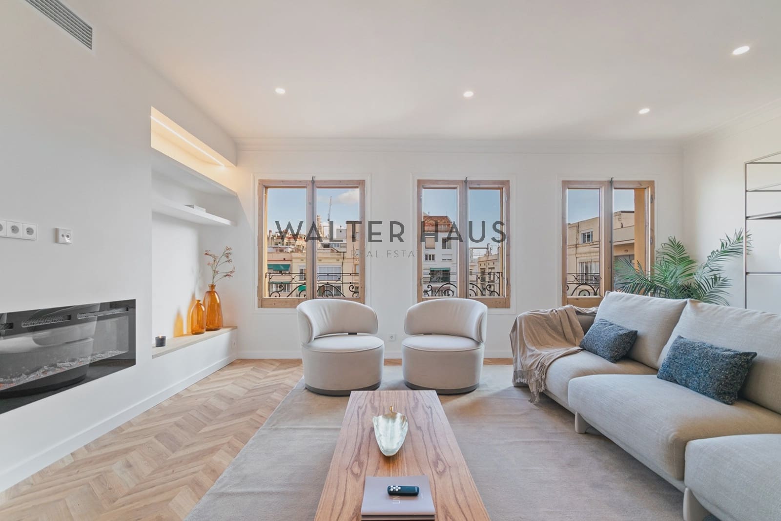 3 slaapkamer Flat te koop in Barcelona stad - € 1.297.000 (Ref: 9239334)