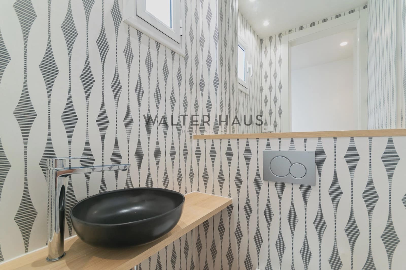 3 slaapkamer Flat te koop in Barcelona stad - € 1.297.000 (Ref: 9239334)