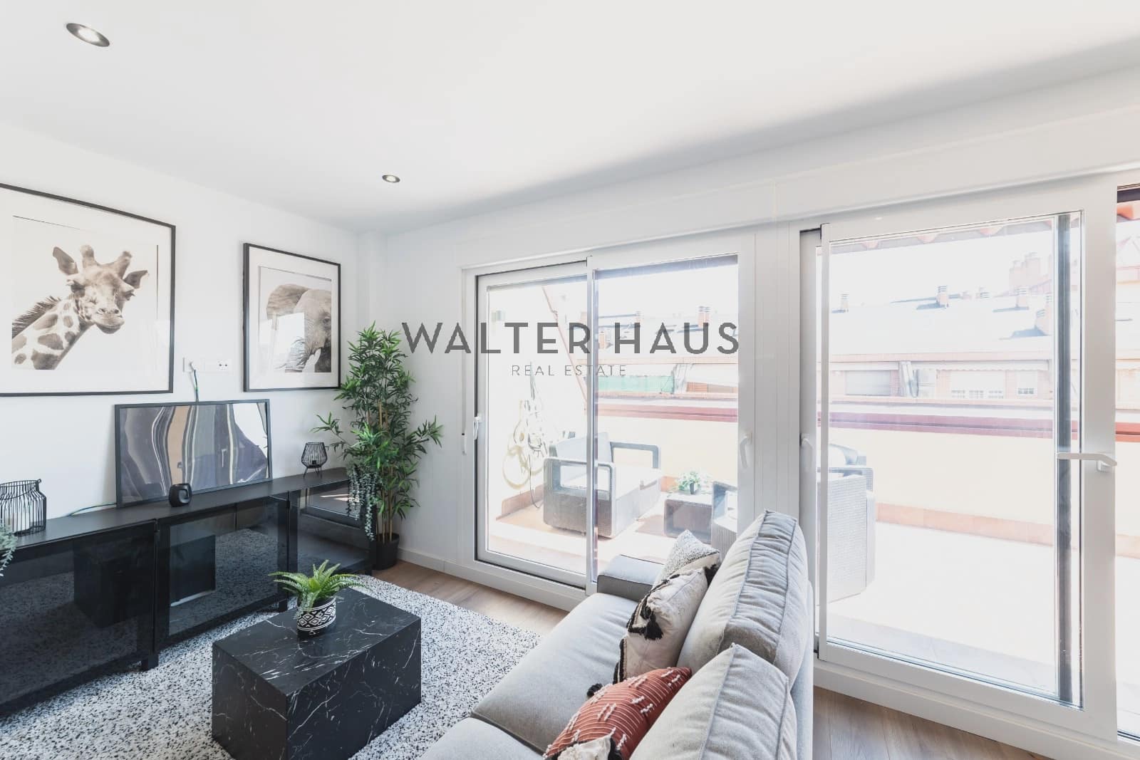 3 soveværelse Penthouse til salg i Madrid by med swimmingpool - € 949.000 (Ref: 9249513)