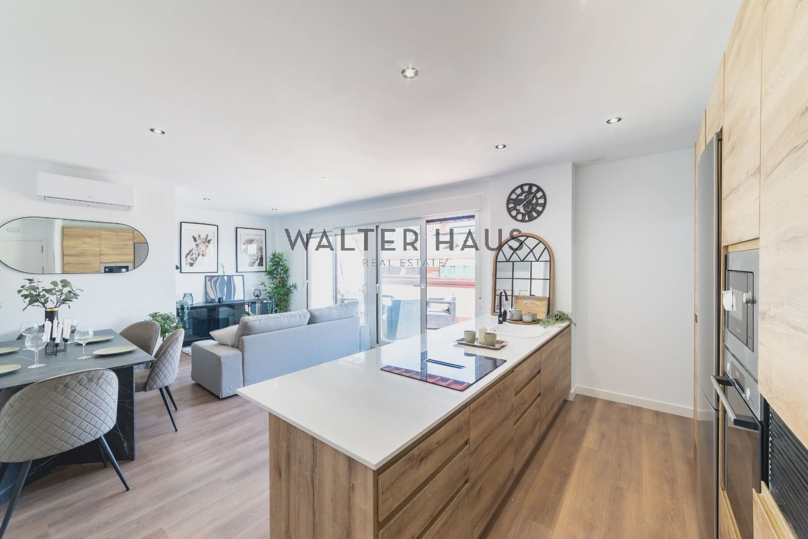 3 soveværelse Penthouse til salg i Madrid by med swimmingpool - € 949.000 (Ref: 9249513)