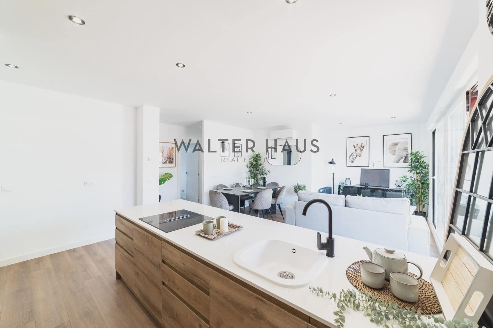 3 soveværelse Penthouse til salg i Madrid by med swimmingpool - € 949.000 (Ref: 9249513)