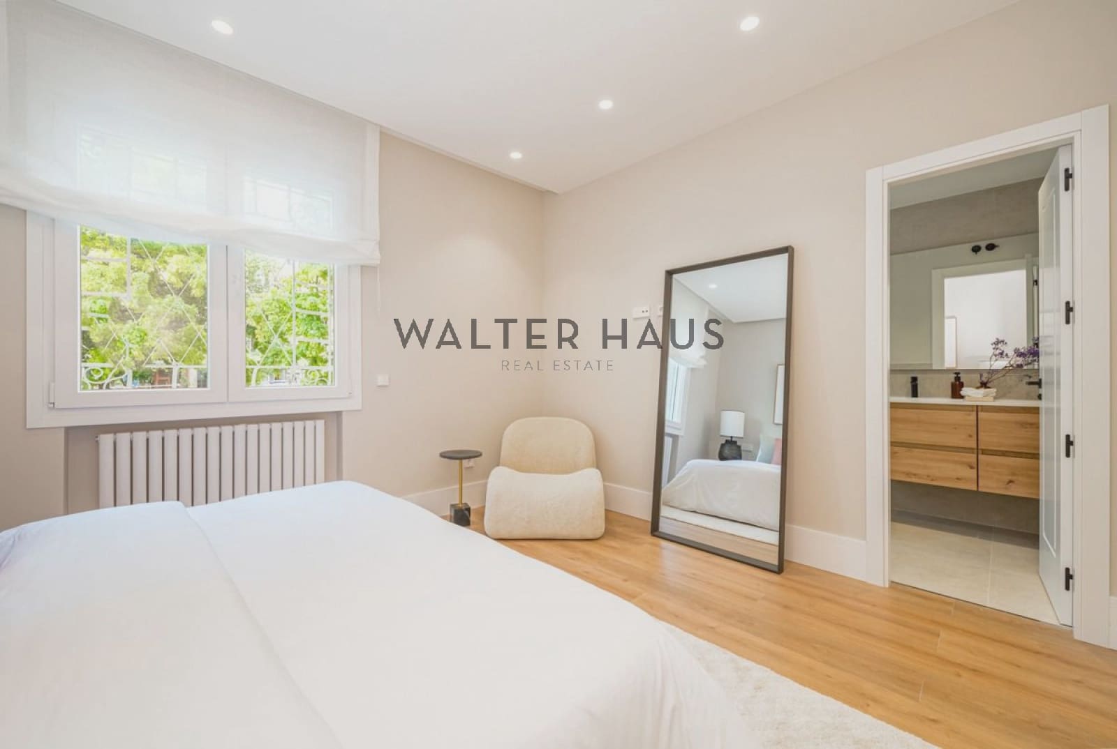 3 soveværelse Lejlighed til salg i Madrid by - € 1.650.000 (Ref: 9251600)